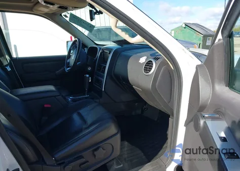 2010 Mercury Mountaineer Premier z USA, uszkodzony, nr VIN 4M2EN4J88AUJ05912